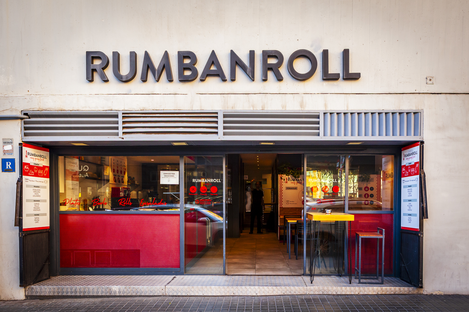 Fachada exterior del local Rumbanroll